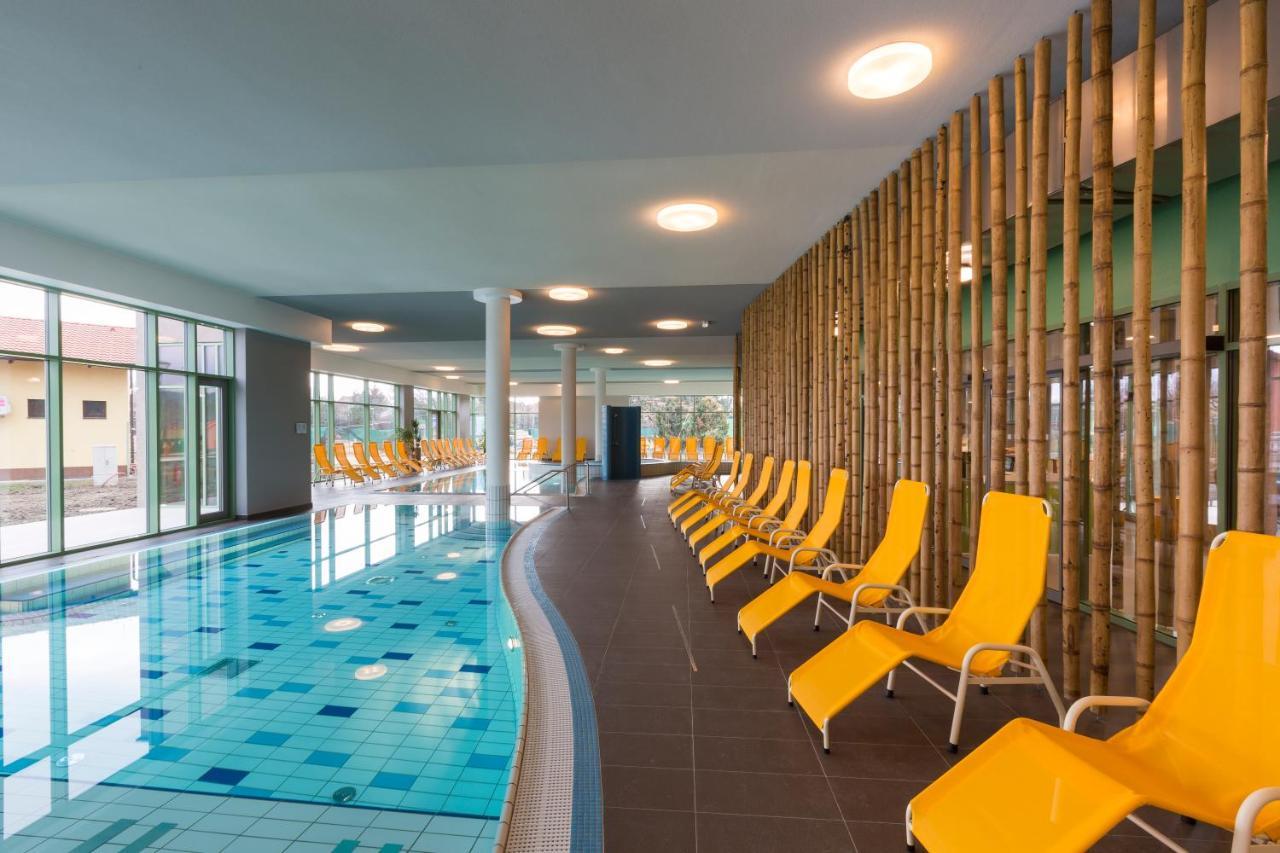 Wellness Hotel Thermal Sturovo Luaran gambar