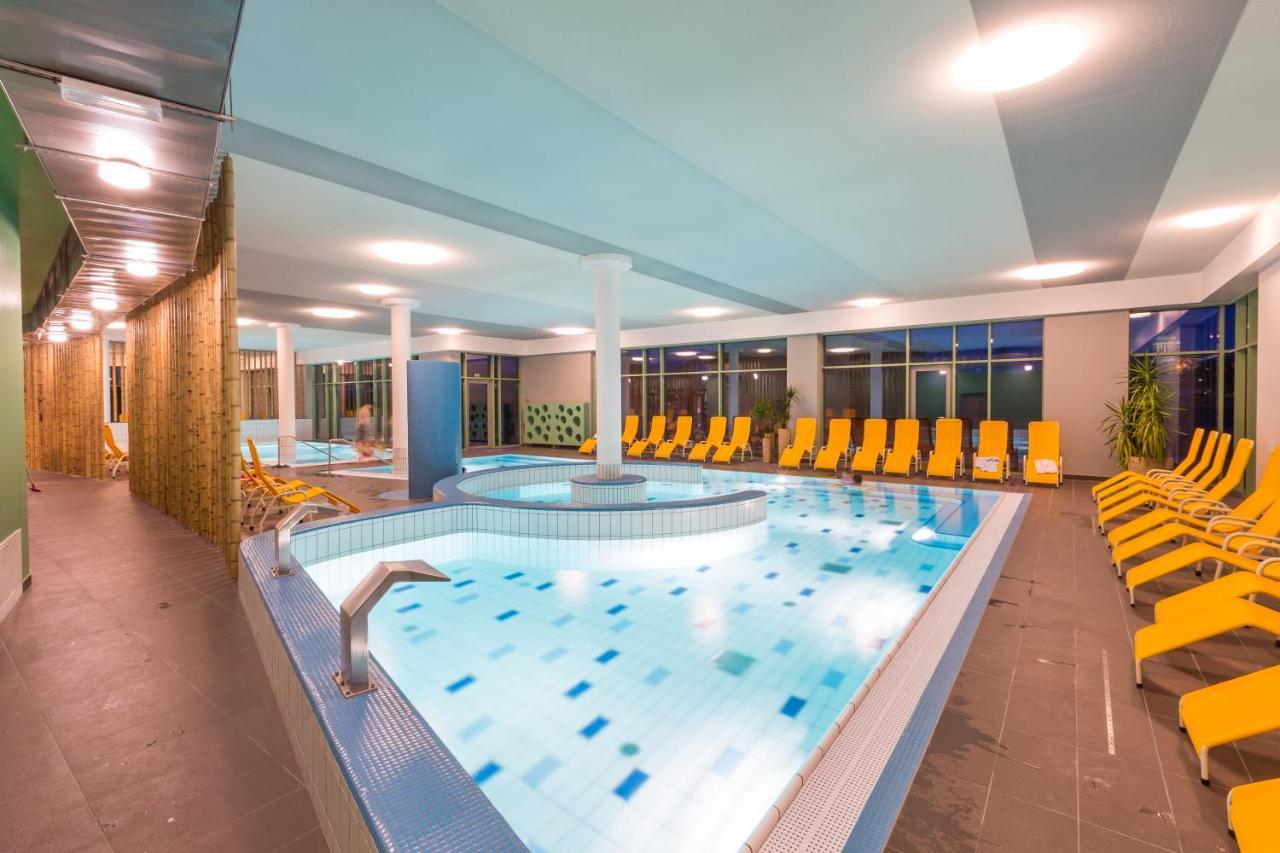 Wellness Hotel Thermal Sturovo Luaran gambar
