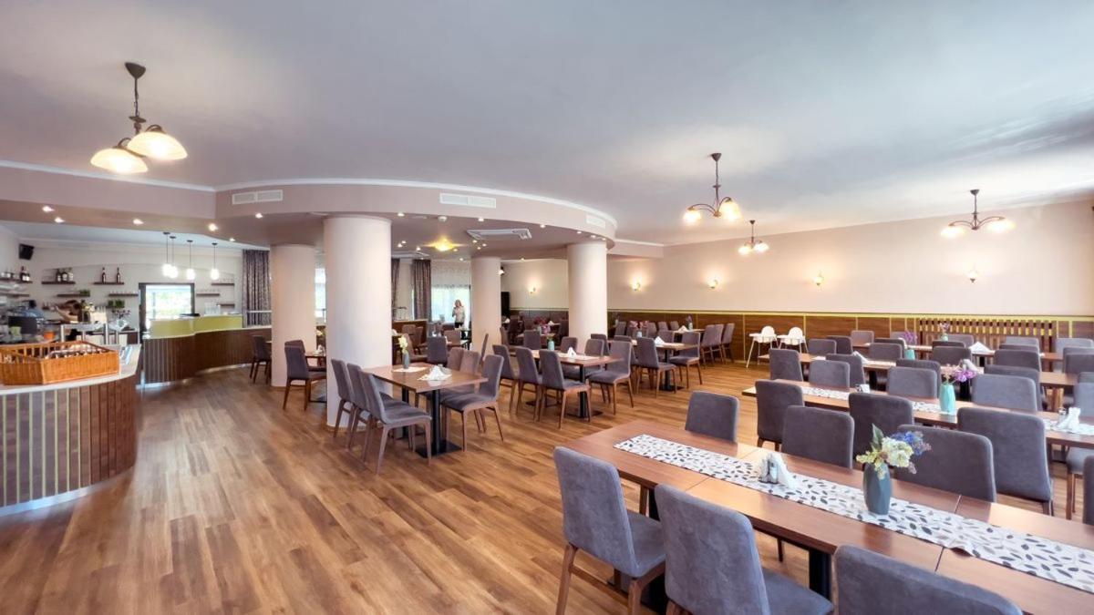 Wellness Hotel Thermal Sturovo Luaran gambar