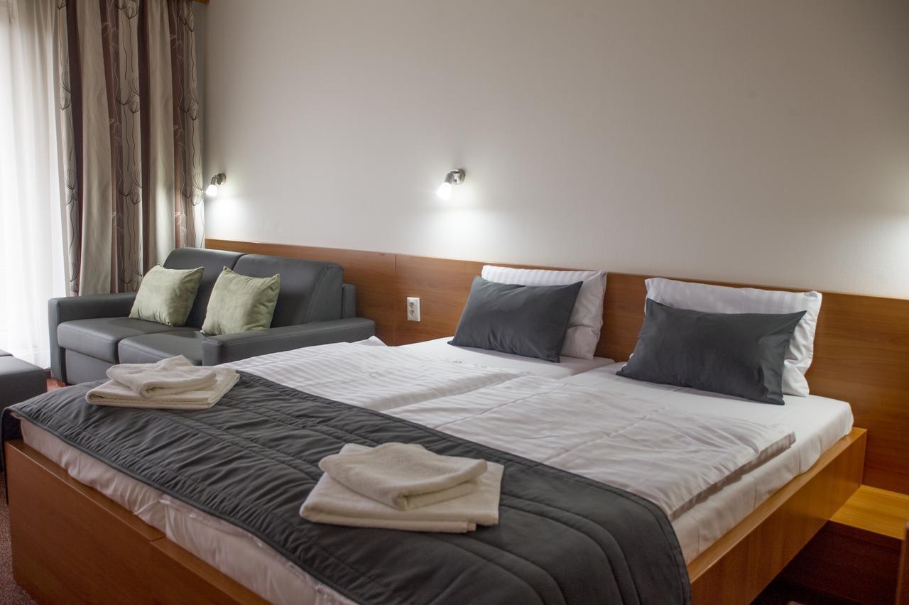 Wellness Hotel Thermal Sturovo Luaran gambar