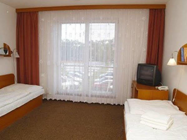Wellness Hotel Thermal Sturovo Luaran gambar